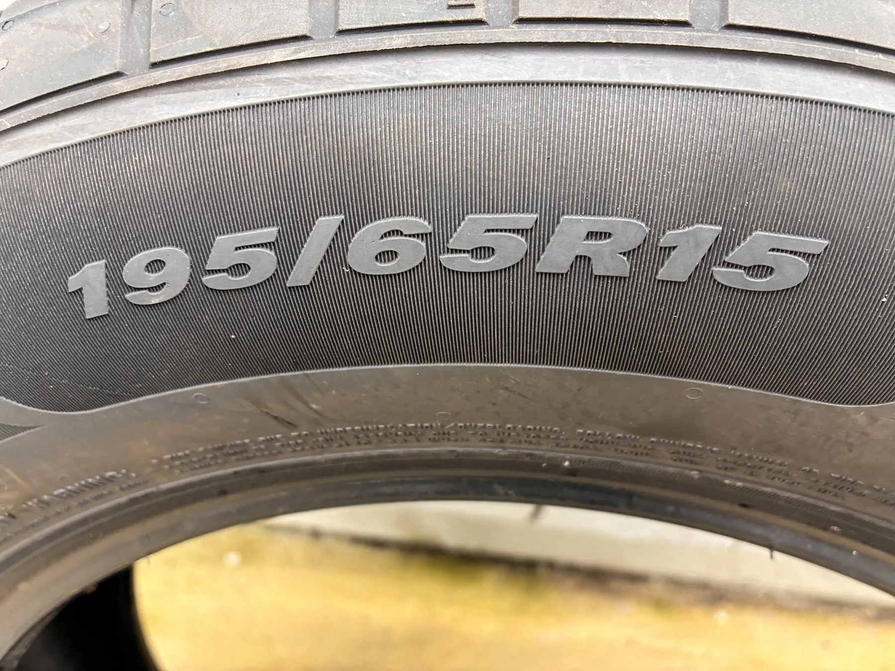 NEXEN 195/65R15 Near new tyre 1