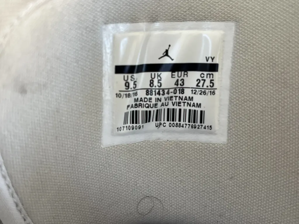 Jordan Shoes used as new 2