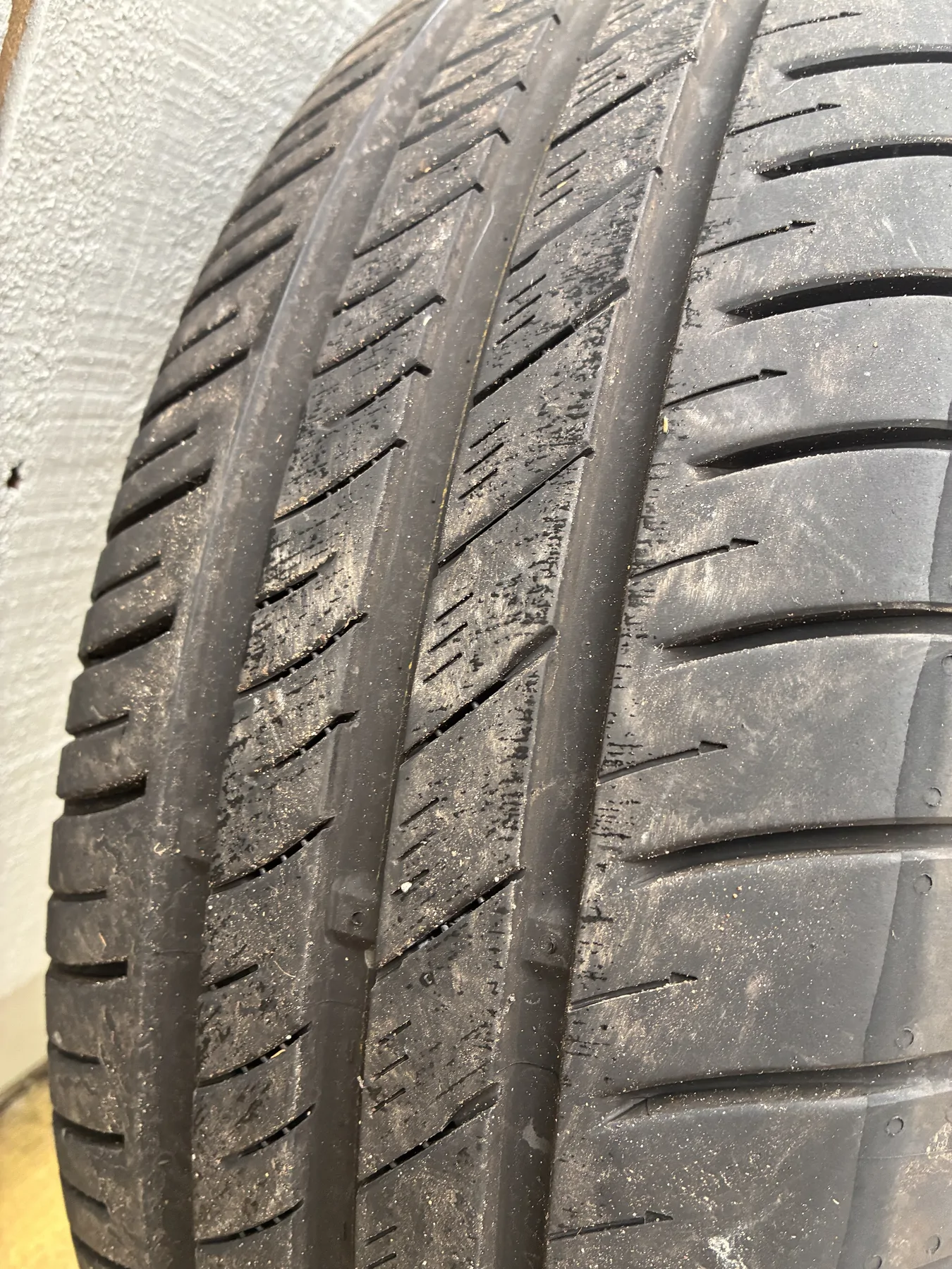 NEXEN 195/65R15 Near new tyre 4